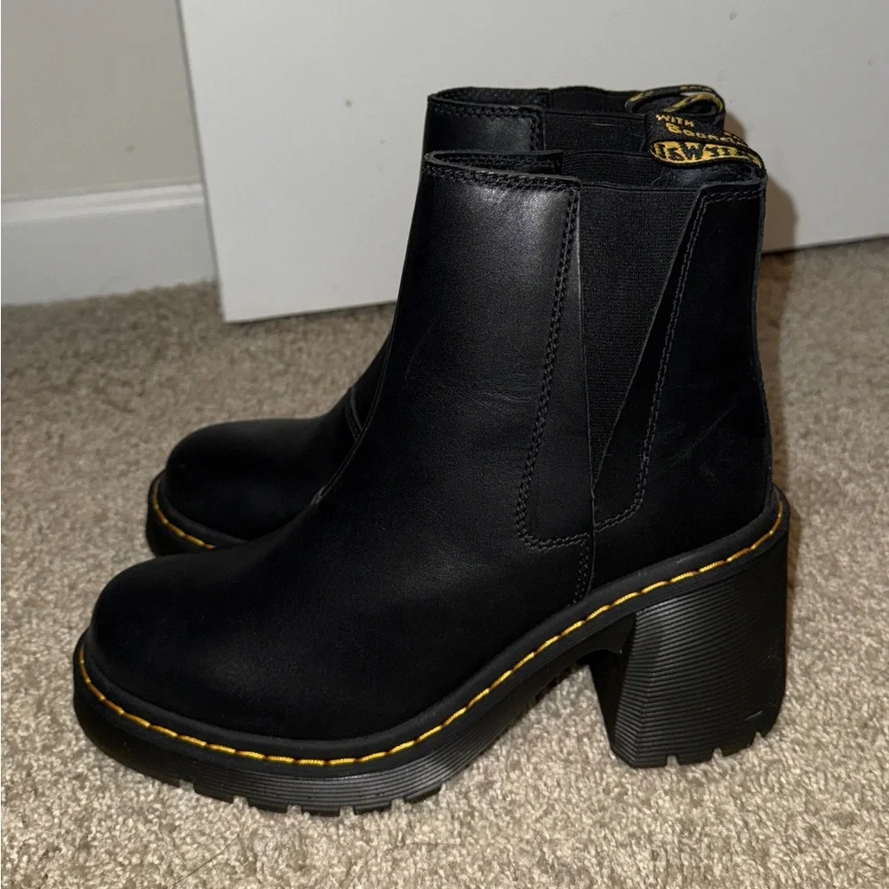 Dr Martens Leather Boots - Picture 4 of 5